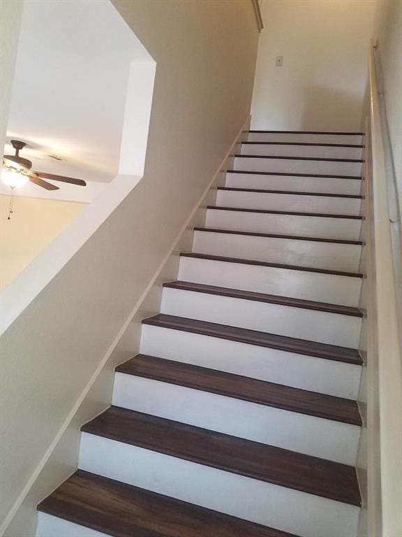 Photo - 200 Riverbend Dr