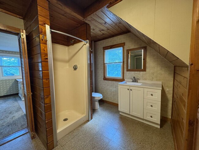 Photo - 265 Bank Street Extension