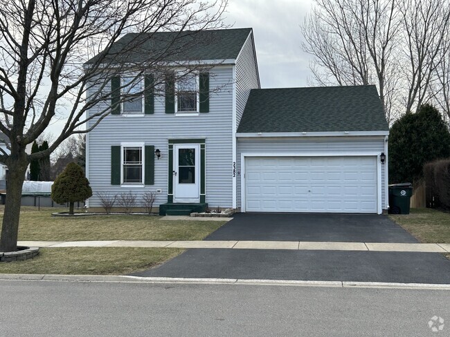 Building Photo - 2382 N Quaker Hollow Ln Rental