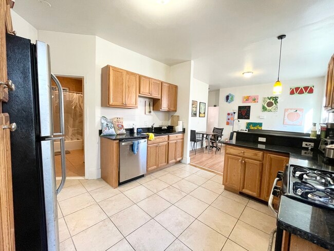 Photo - 52 Delle Ave