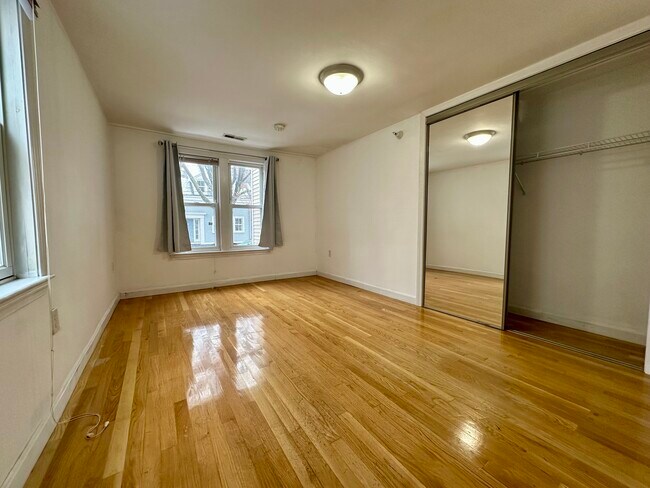 Photo - 89 Spring St Unit 3