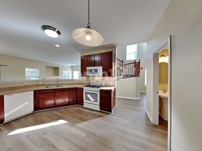 Photo - 1851 Candlelight Cir