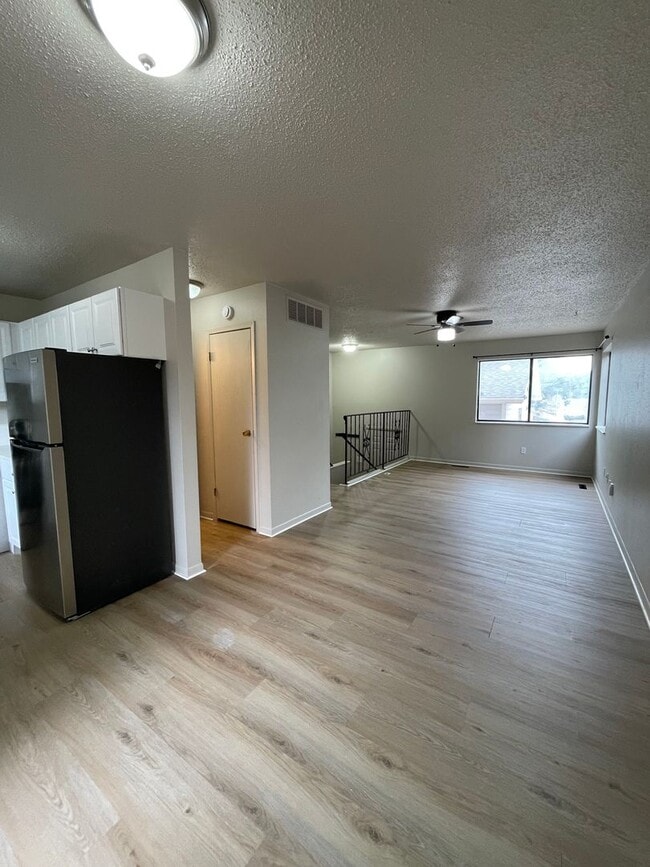 Photo - 607-609 Parker St Duplex Unidad 609