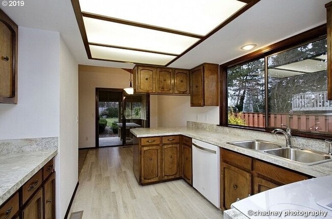 Photo - One level Immaculate Condition Ranch -Huge...