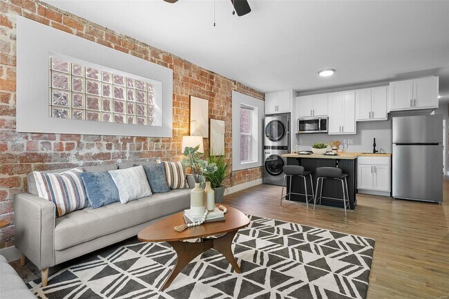 Photo - 5303 Bancroft Ave Unit 2W