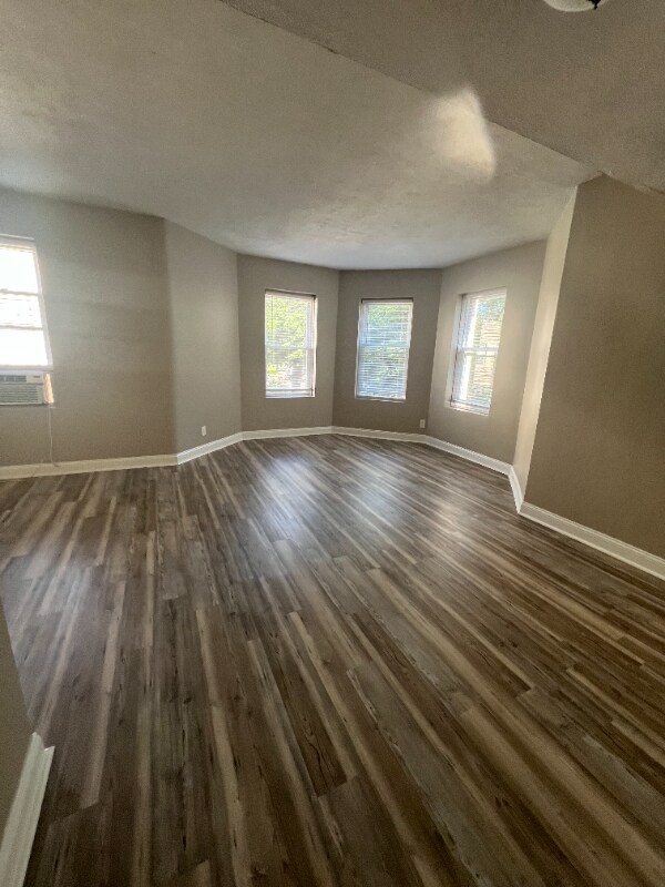 Photo - 1862 Beacon St Unit 1870-06