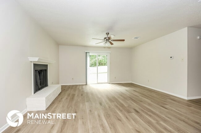 Photo - 5711 Fenway Dr