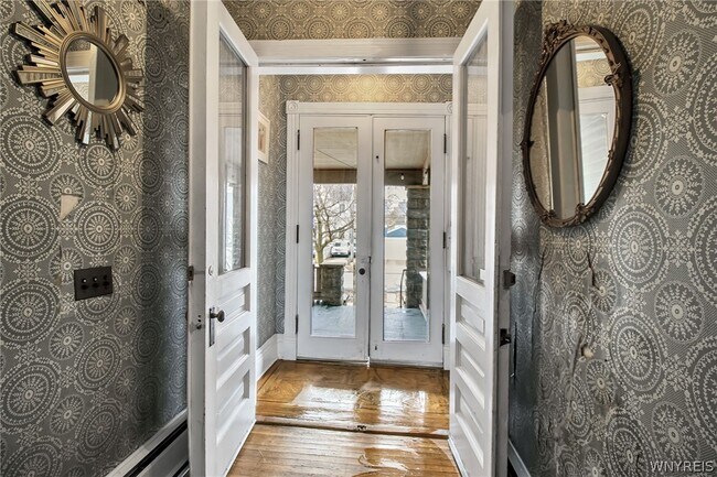 Photo - 370 Bryant St