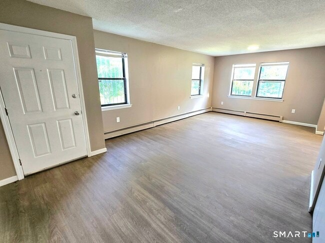 Photo - 272 Bellevue St