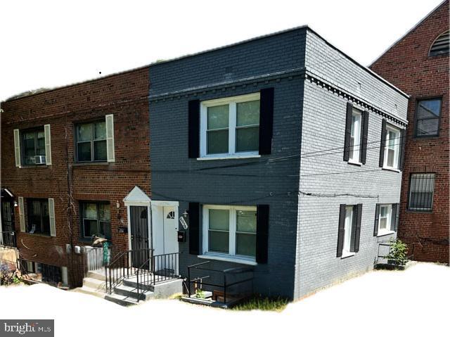Building Photo - 4934 Just St NE