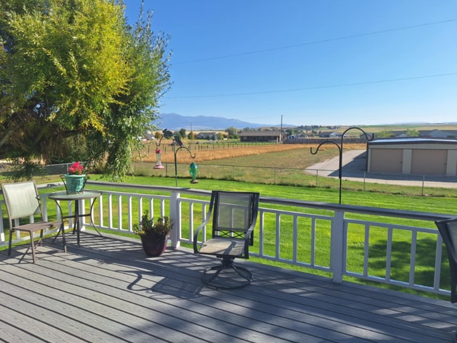 Photo - 17 Cemetery Ln