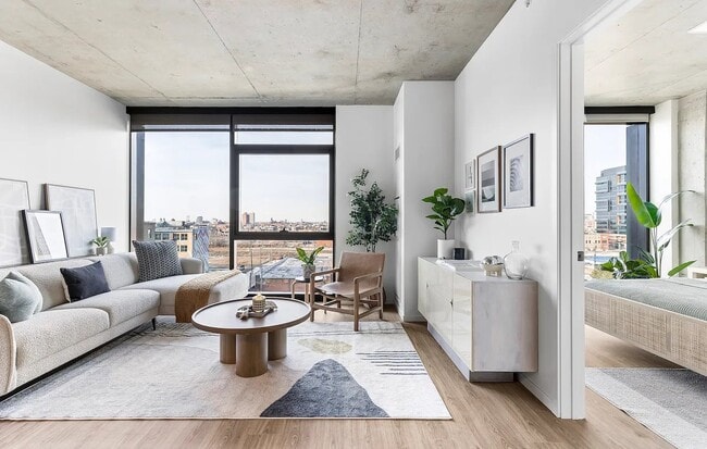 Photo - 201 N Elizabeth St Unidad 1705