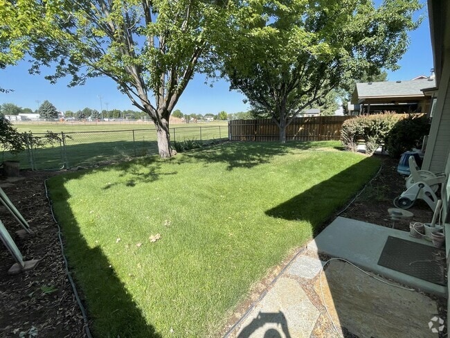 Building Photo - 12281 W Hickory Dr Rental
