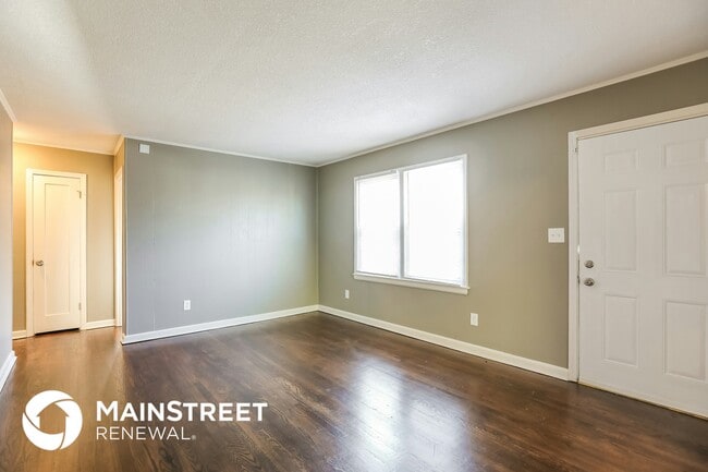 Photo - 7921 Brooklyn Ave