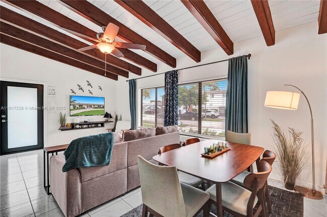 Photo - 1704 Rodman St Unit 2