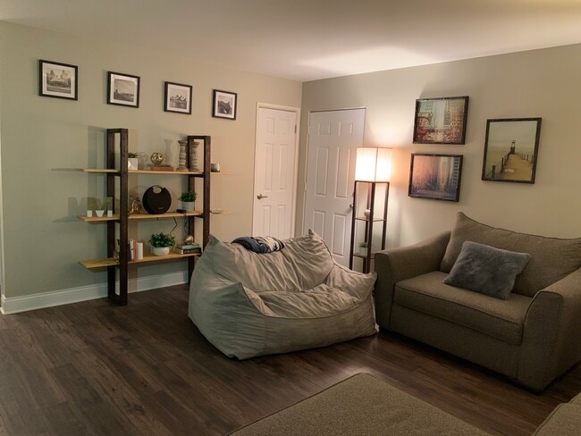 Photo - 436 N Gerard Ave