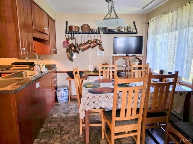 Photo - 5251 Irish Ridge Rd