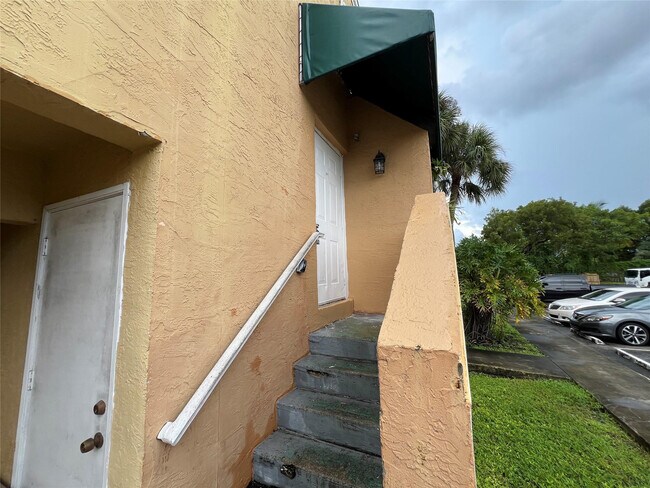 Photo - 2431 NW 56th Ave Unit 201