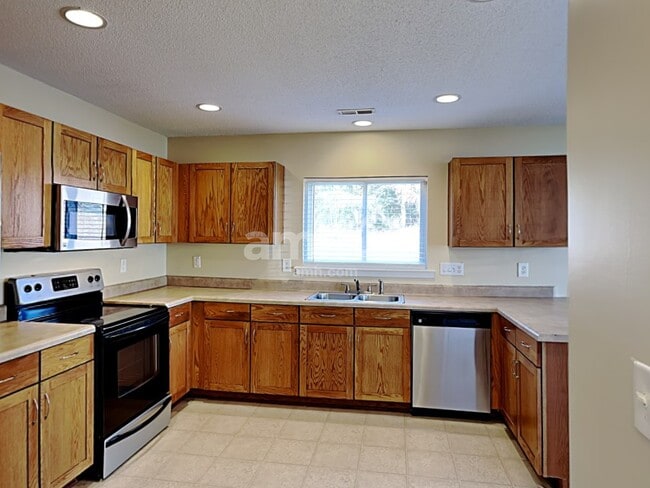 Photo - 6017 Namozine Ct