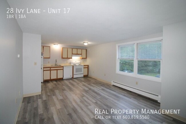 Building Photo - 28 Ivy Ln Unit 17 Rental