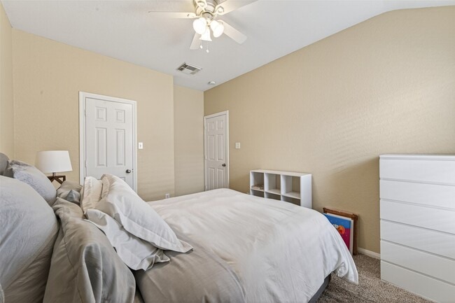 Building Photo - 66 W Lasting Spring Cir