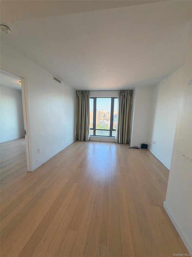 Photo - 138-35 39th Ave Unit 13E