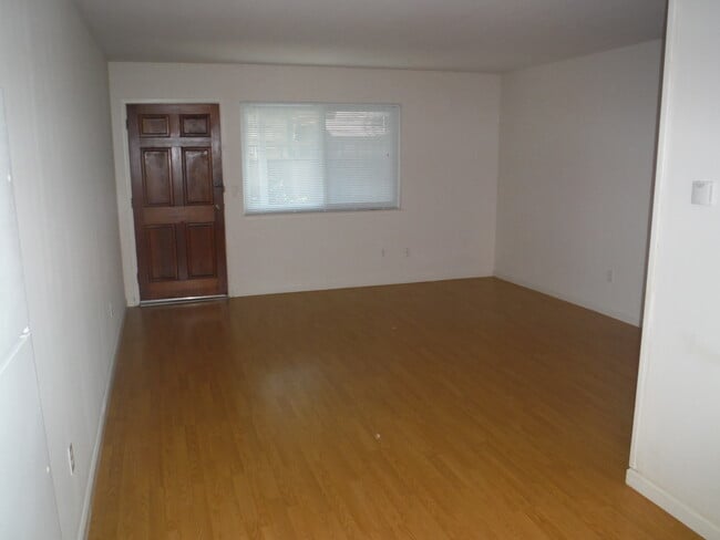 Photo - 127 Pearl St Unit 2