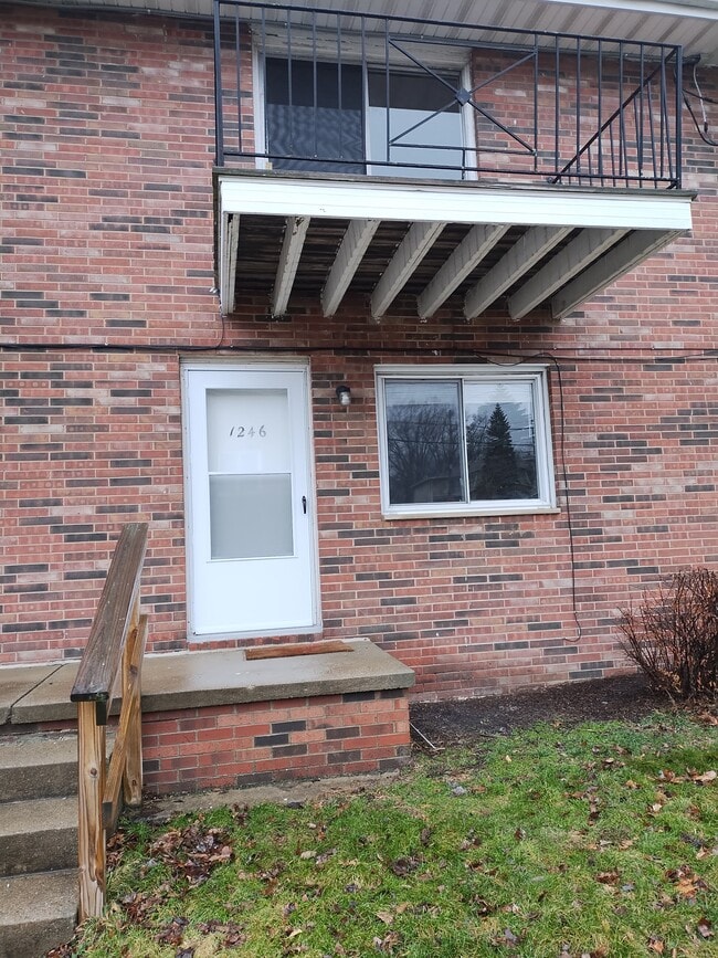 Photo - 1244-1250 Cliffside Street Unit 1246