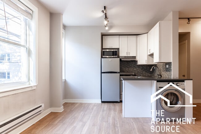 Photo - 511 W Belmont Ave Unit 28