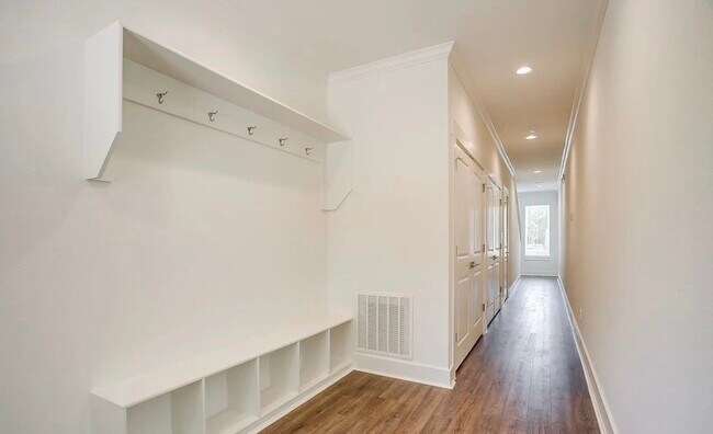 Photo - 2201 W Devitt St Condo