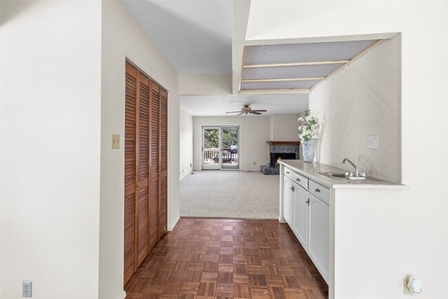 Photo - 1109 Brittany Pkwy