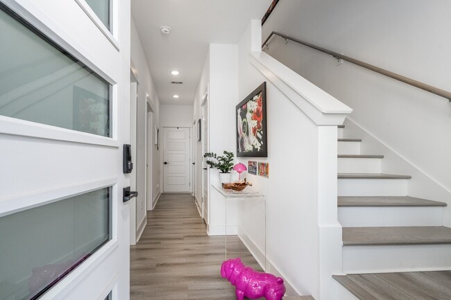 Photo - 8324 Springwood Cyn Ln