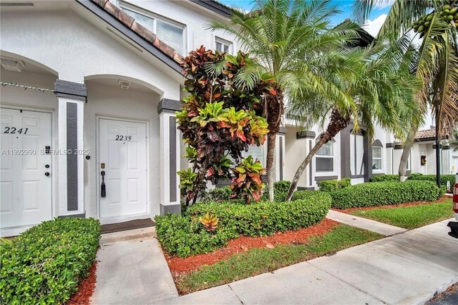 Photo - 2239 SE 23rd Ave Unit 2239