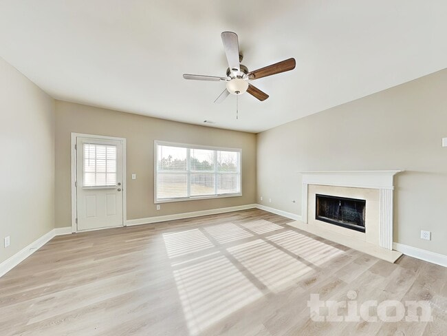 Photo - 905 Southfork Dr