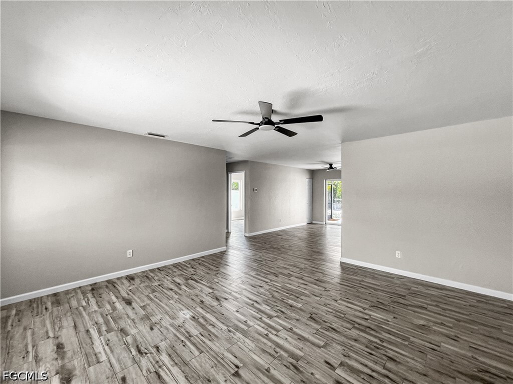 Photo - 18660 Miami Blvd