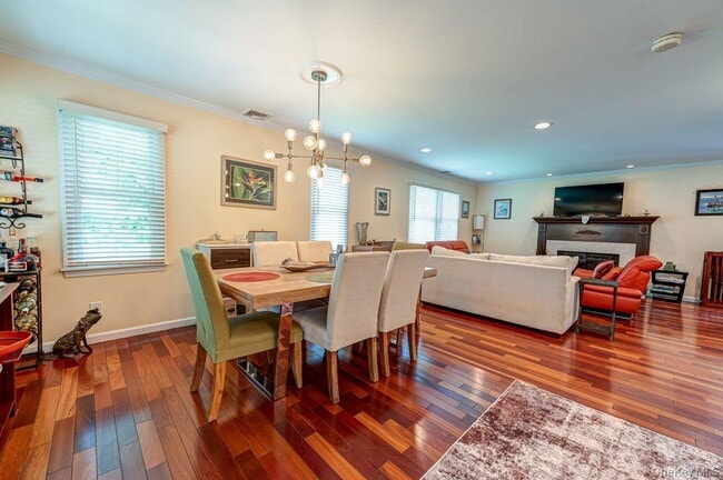 Photo - 414 2nd Ave W
