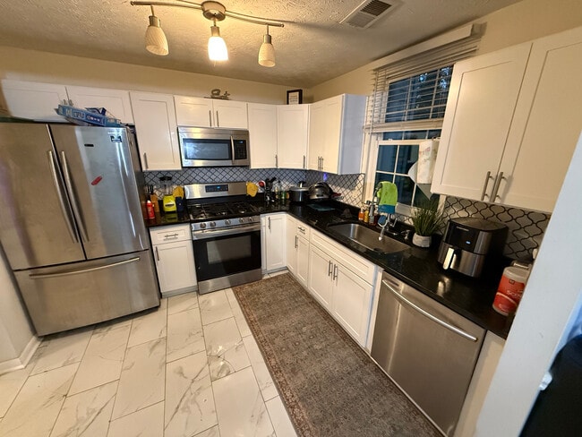 Photo - 4028 Hancock Cir