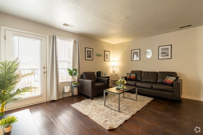 2BD, 2BA - 854SF - Emerald - Dining/Living Room
