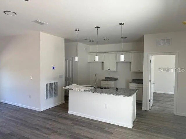 Photo - 5281 Gillot Blvd