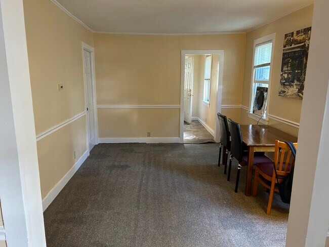 dining room - 316 S Plain St