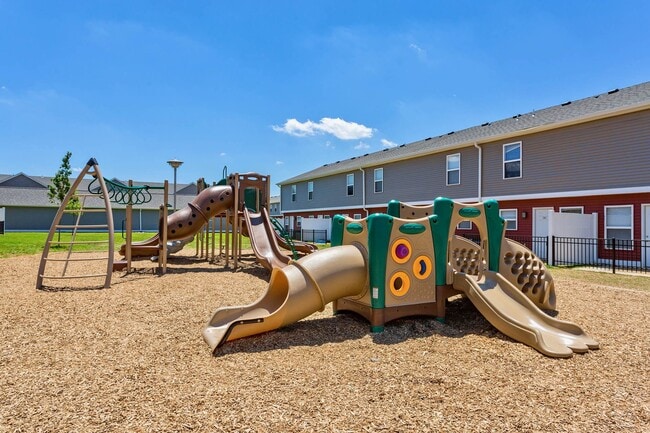 Chariot Pointe Apartments