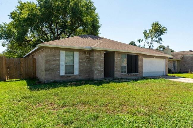 Photo - Charming & Spacious Home in La Porte!