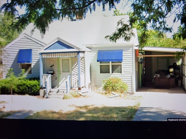 Building Photo - 1414 Rood Ave