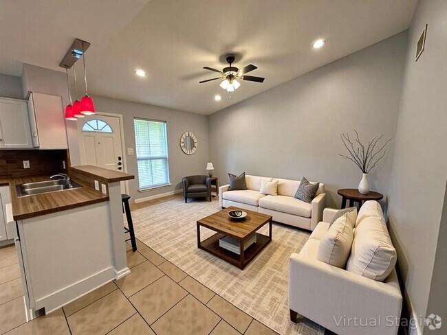 Building Photo - 10606 Topperwein Dr Rental