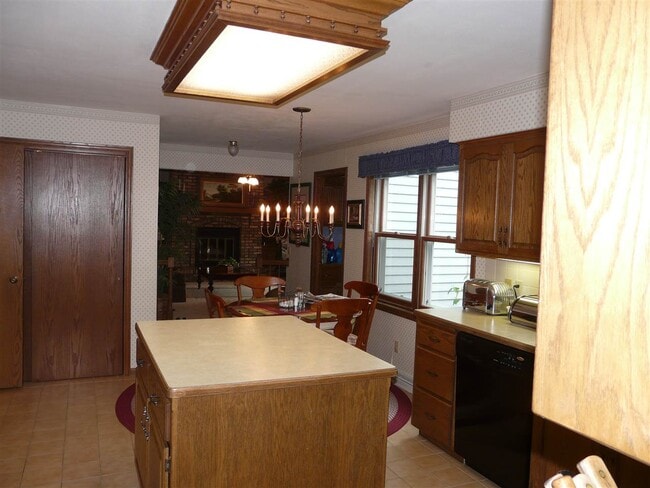 Photo - 7409 Sawmill Rd