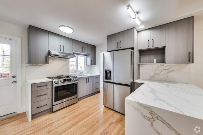 Building Photo - 189 Hale St Unit Main Rental