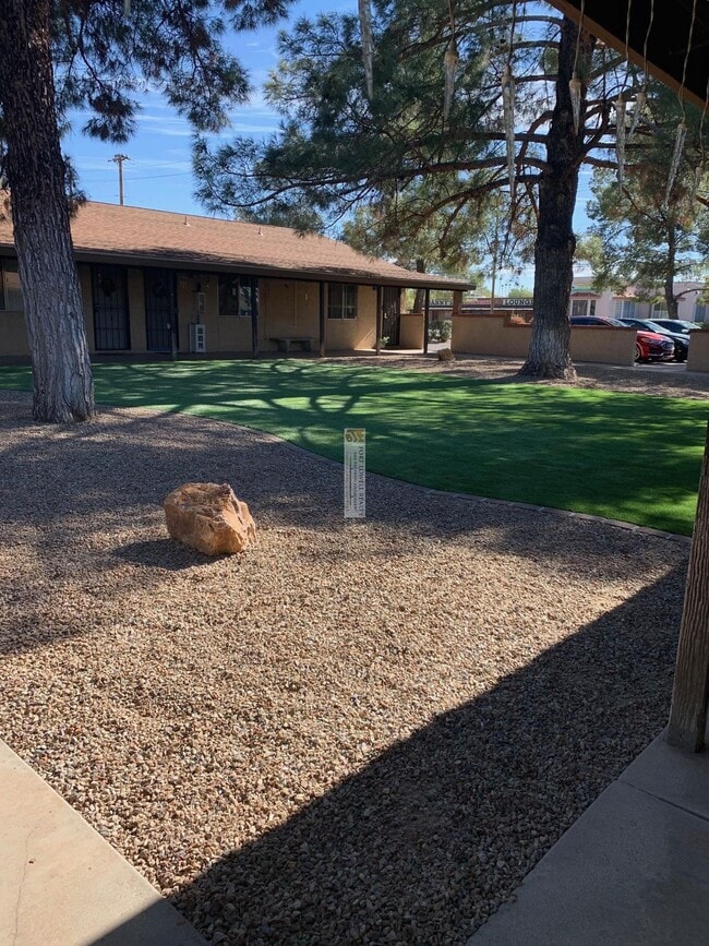 Photo - Small Apartment Community, Remodeled One b... Unit ED2823