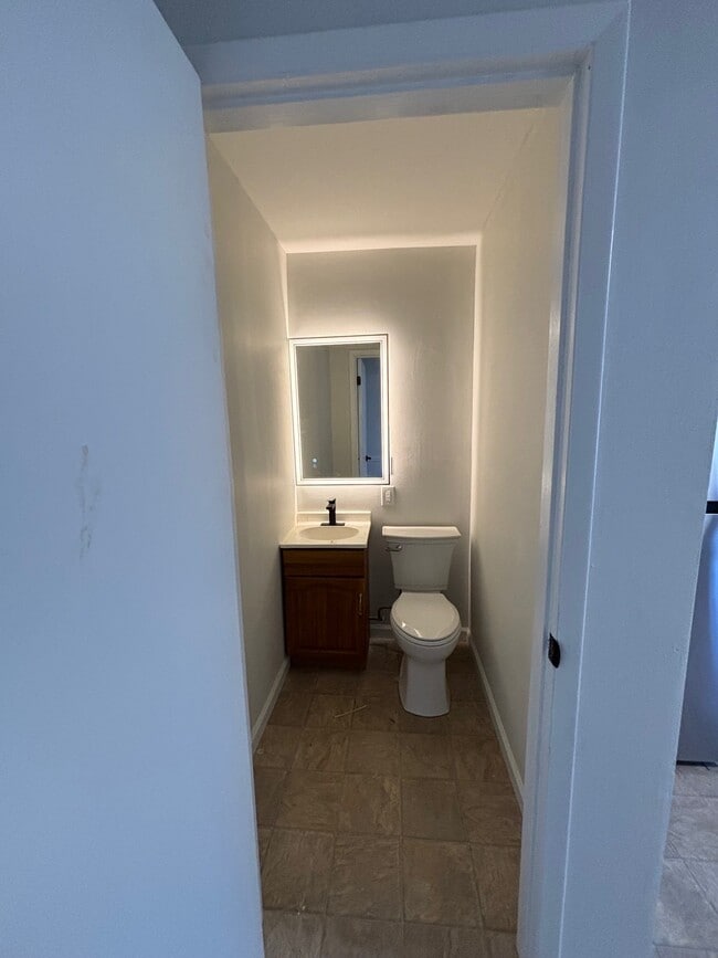 Photo - 2730 Center St