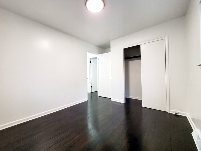 Photo - 2209 E Park Pl