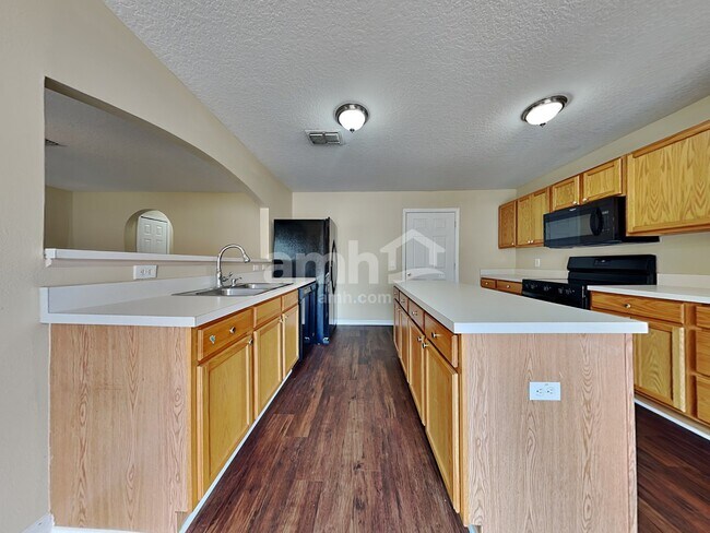 Photo - 1051 Brenton Leaf Dr